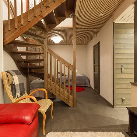 Daire Karhunvartija 6 Visit *