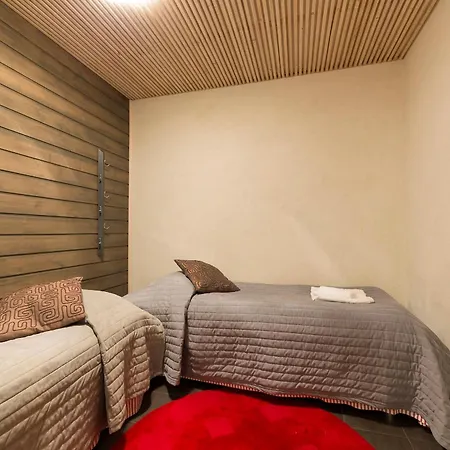 Karhunvartija 6 Visit *